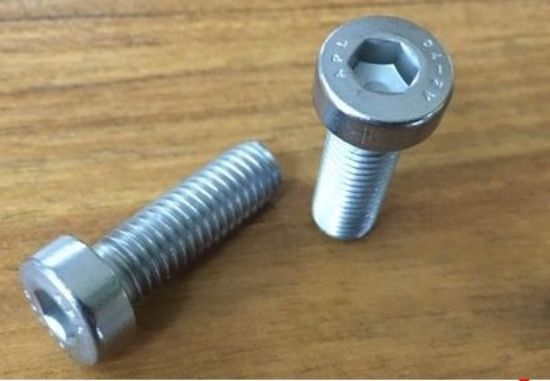 Obrázek Šroub nízká válcová hlava M10x30