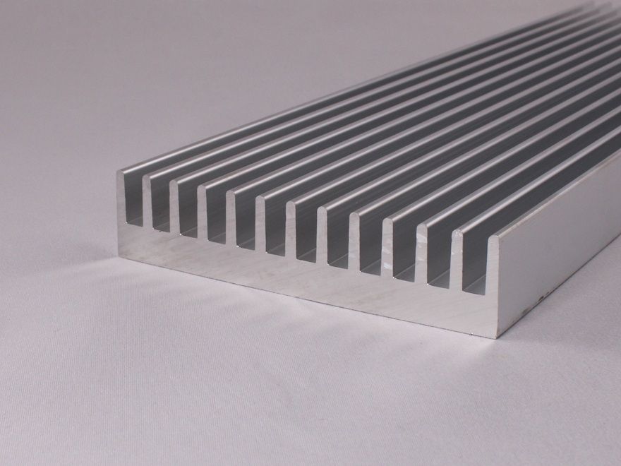 chladič 111x25mm